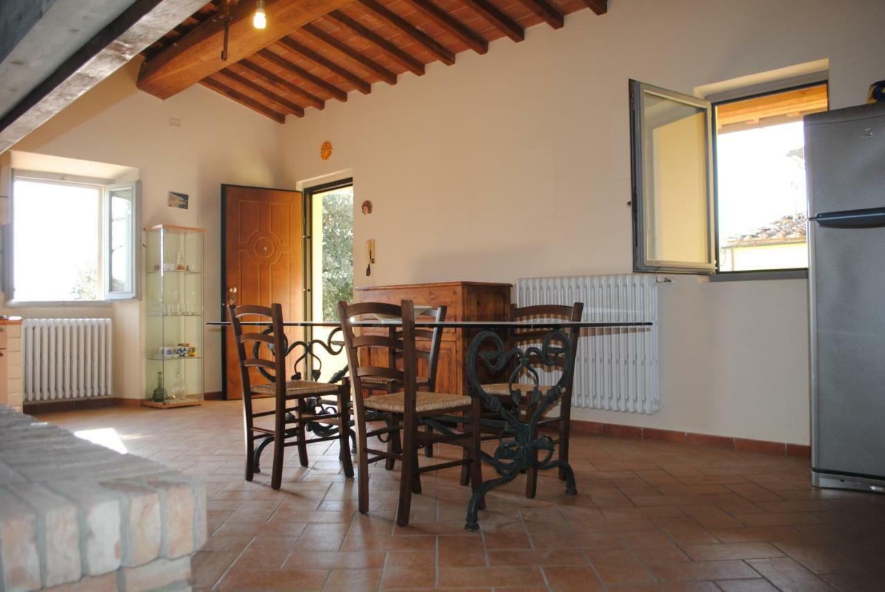 Agriturismo Fattoria Di Malavolta Florença Exterior foto