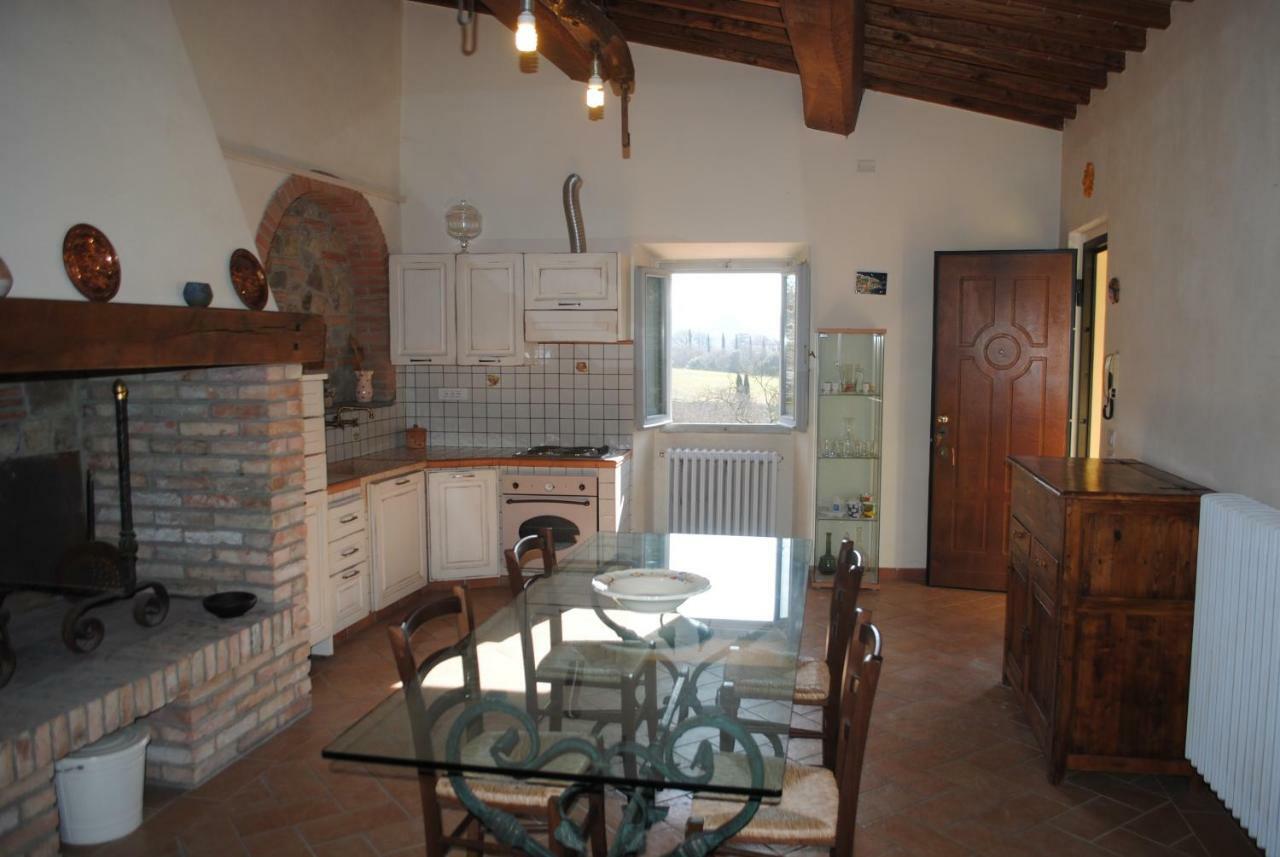 Agriturismo Fattoria Di Malavolta Florença Exterior foto